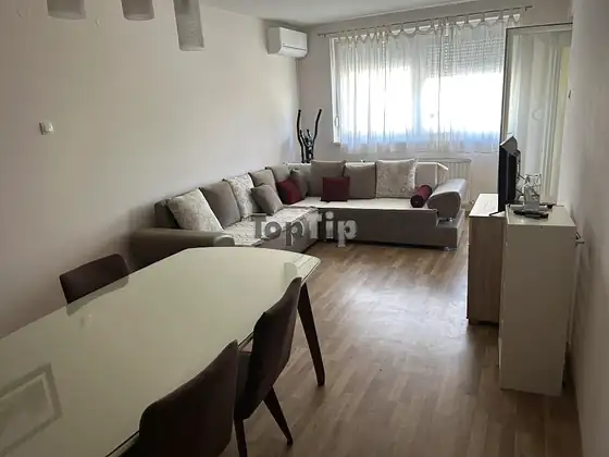 Dvosoban stan u Kireškoj ulici