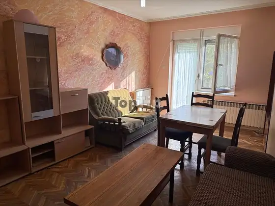 Petosobna kuća u Kertvarošu