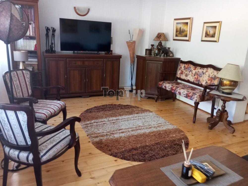 Porodična kuća kod mlečne Pijace