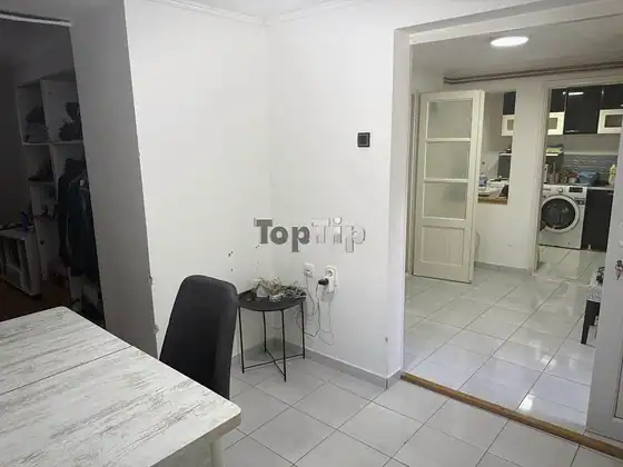 Hofwohnung beim Schwimmbad in Prozivka