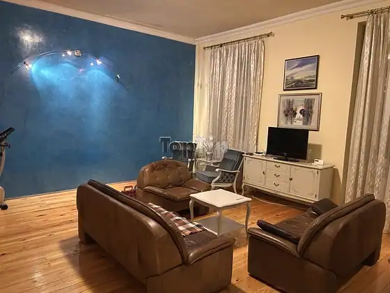 Luxury Salon Flat on Korzo